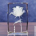 Grawerowana statuetka 3D - widok z boku