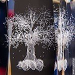 Kryształ 3D z wygrawerowanym drzewem jako prezent na każdą okazję
