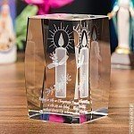 Kryształ 3D ze świecą - idelany prezent na Chrzest