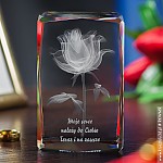 Widok z przodu na statuetke 3D jako prezent dla dziewczyny