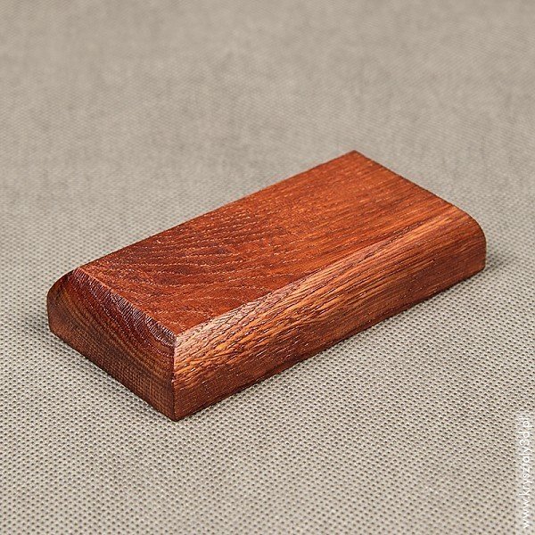 Podstawka drewniana 10x4 cm kolor mahoń, frez zaokrąglony - miniaturka
